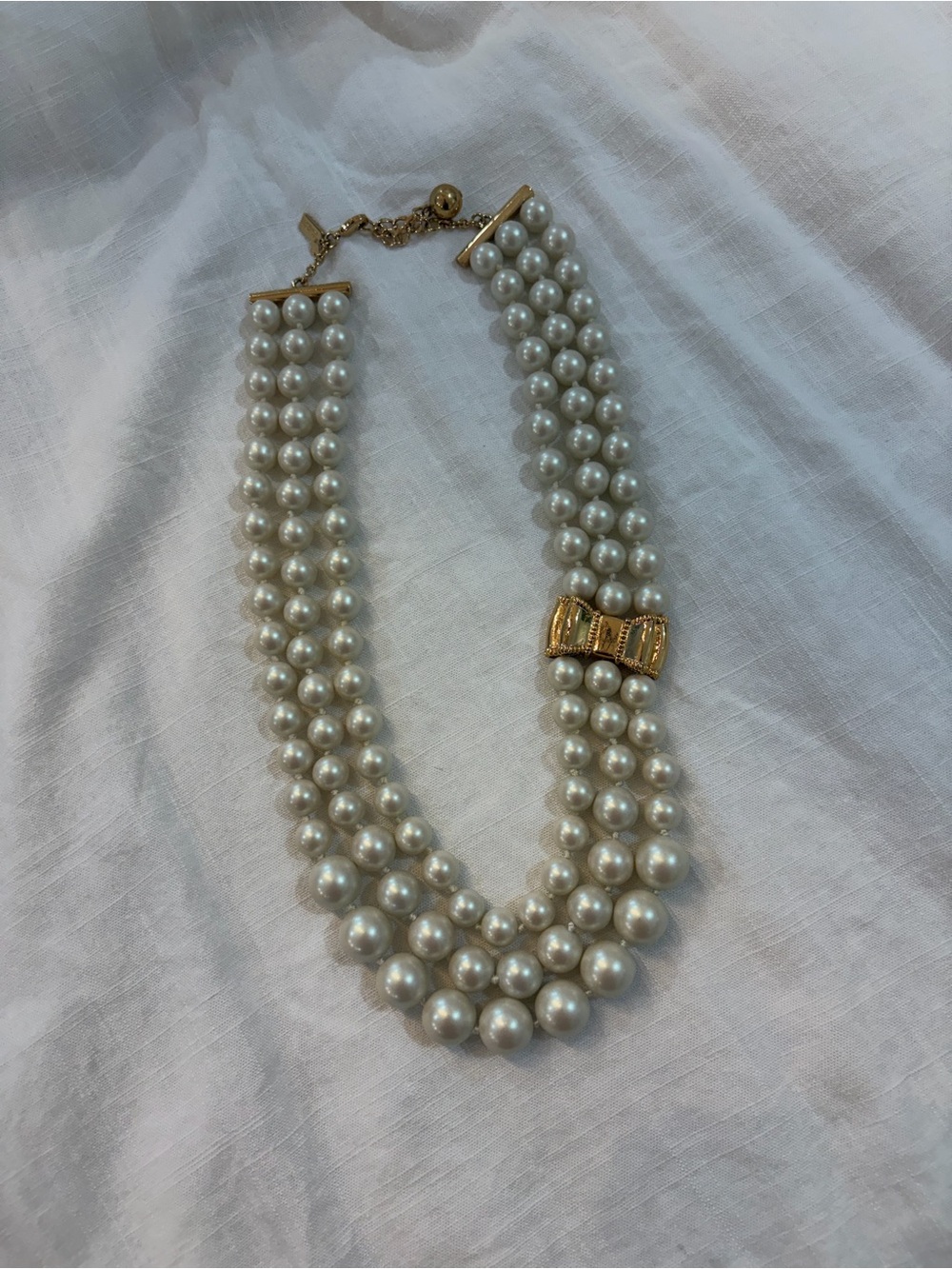 kate spade 3-strand moon river bow faux pearl necklace